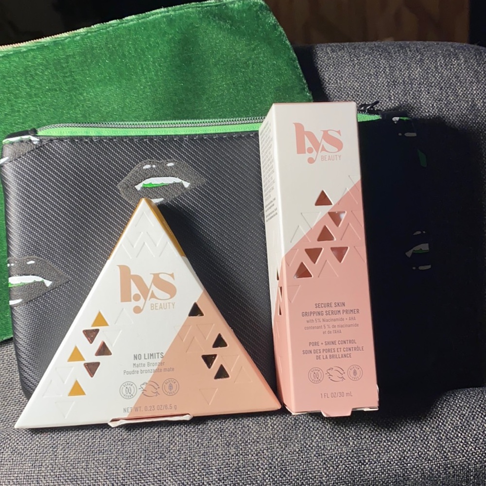 L.us matte bronzer and primer